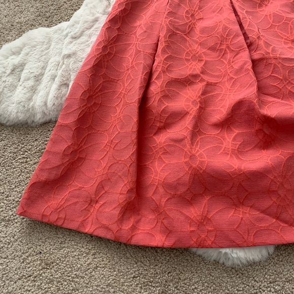 Jones Wear Coral Floral Sleeveless Dress- 12 - Picture 6 of 11
